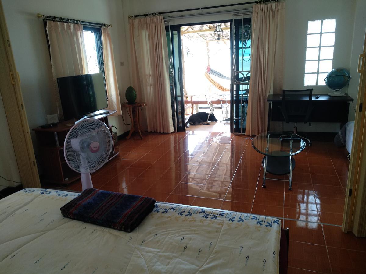 Right On The Beach House Villa Taling Ngam  Exterior photo